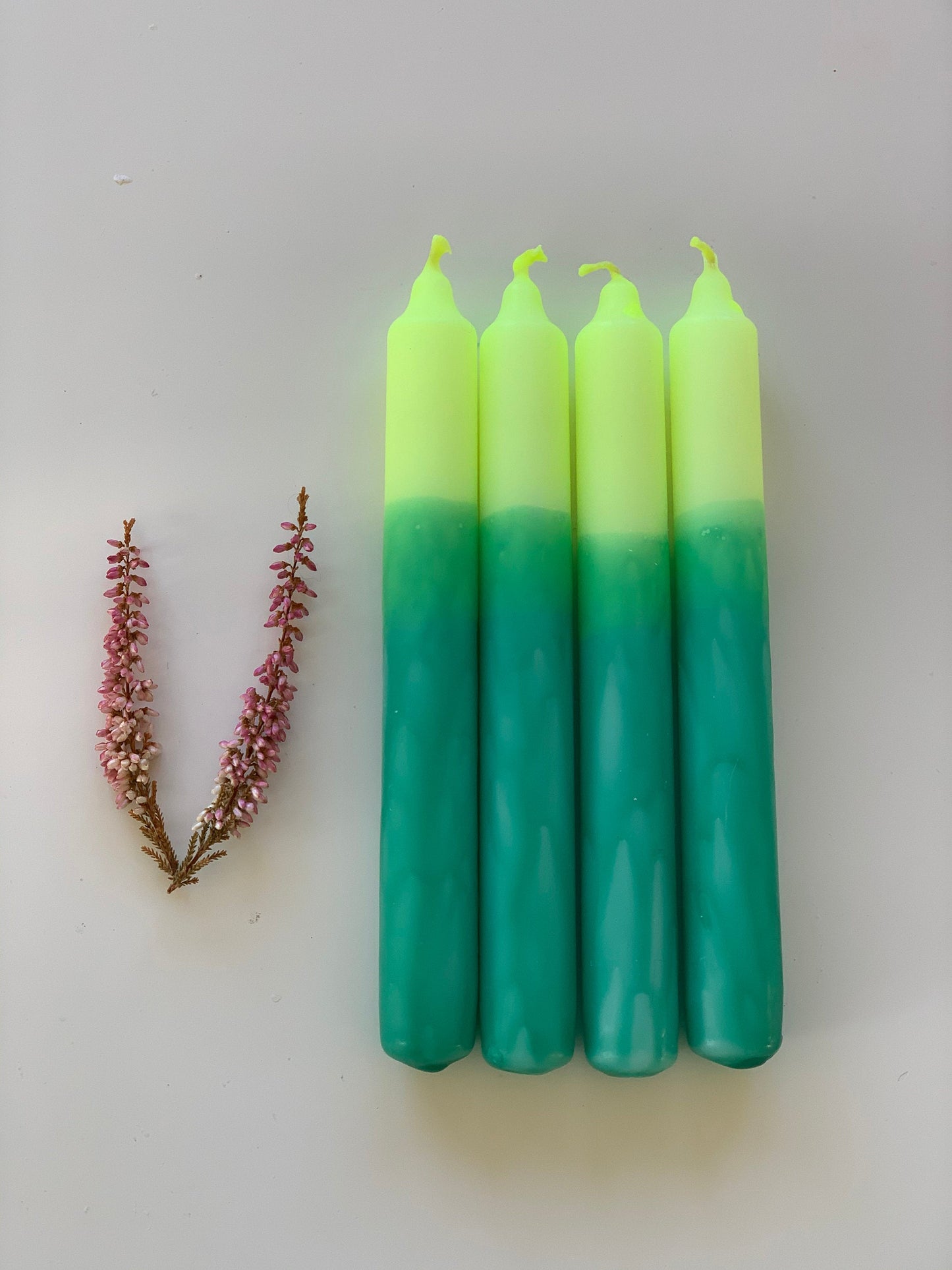 Neon Dye Straight candles