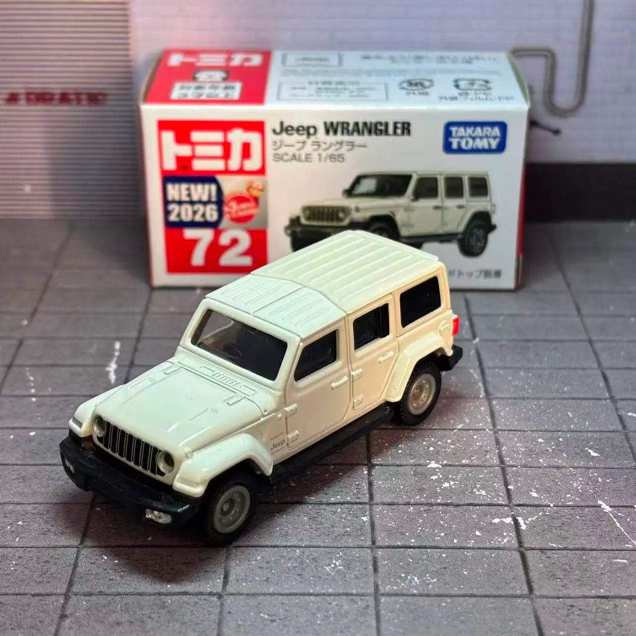 Takara Tomy Tomica No. 72 Jeep Wrangler Casting Static Alloy Car Vehicle Diecast Metal Mode Collection Display Boy Toy Gift